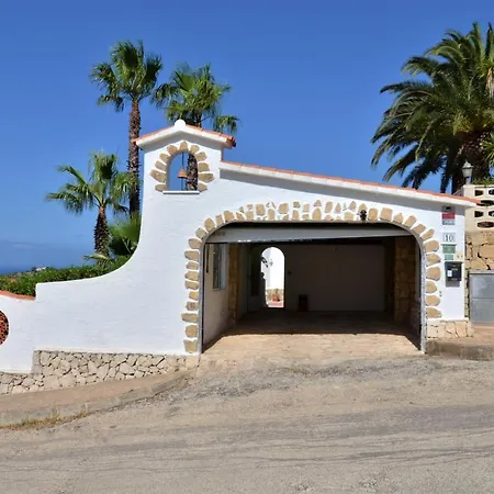 Villa With Sea And Mountain View *